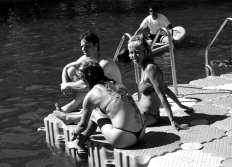 Baignade au Canal St Martin